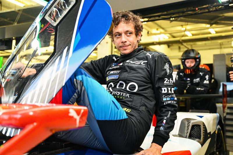 Valentino Rossi Resmi Pisah dari BMW, Kini Fokus ke MotoGP Musim Depan?