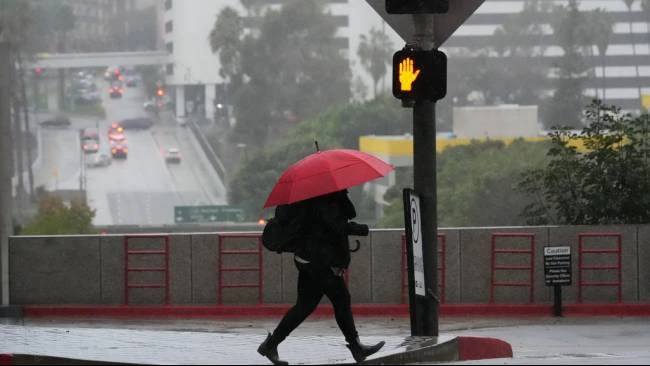 Waspada Hujan Lebat dan Potensi Dampak Bibit Siklon di Wilayah Indonesia