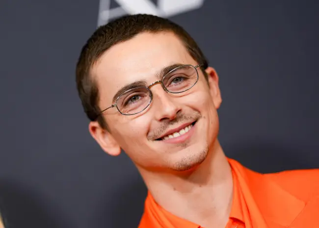 Wawancara Eksklusif Timothée Chalamet tentang Film Terbaru 'Marty Supreme'