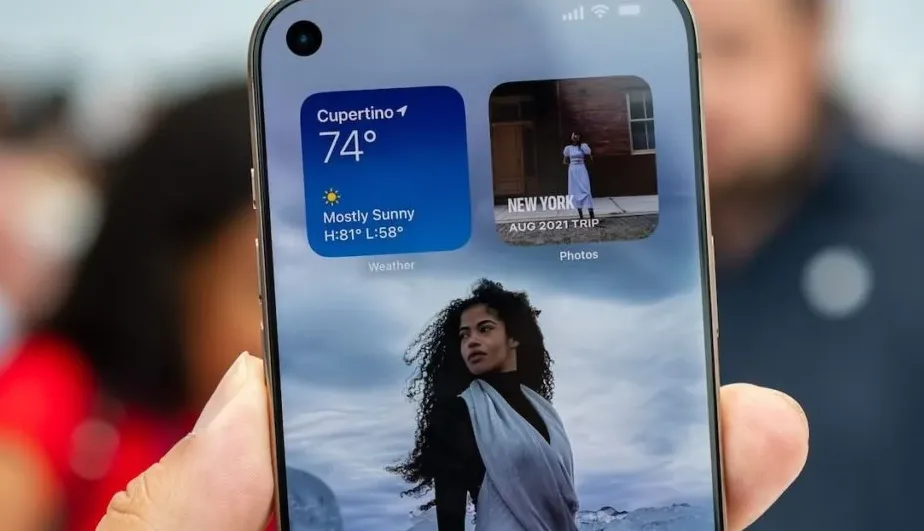 iPhone 18 Pro Hadir dengan Desain Depan Baru, Kamera Utama Pindah ke Pojok Kiri