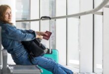 10 Tingkah Penumpang Pesawat yang Sering Jadi Beban bagi Kru Kabin