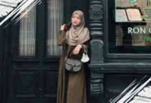 4 Inspirasi Gaya Syar'i Modis ala Monica Sahara yang Santun dan Kekinian