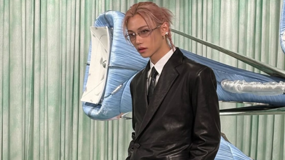 4 Inspirasi OOTD Layering Monokrom ala Felix Stray Kids yang Stylish & Mudah Ditiru!