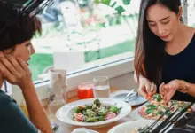 6 Keuntungan Jalan Kaki Santai Usai Makan untuk Kesehatan Tubuh Anda