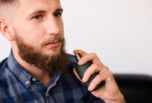 6 Parfum Pria Wangi Segar & Ringan untuk Aktivitas Sehari-hari, Anti Menyengat!