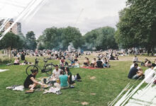 7 Spot Piknik Terbaik di Surabaya untuk Rekreasi Santai Bersama Keluarga