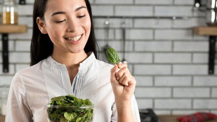 9 Makanan Sehat Ampuh Bikin Kulit & Tubuh Awet Muda di Usia 40-an, Wajib Coba! 9 Makanan Sehat Ampuh Bikin Kulit & Tubuh Awet Muda di Usia 40-an, Wajib Coba!