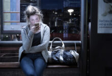 Aplikasi “Are You Dead?” Viral di iOS, Pengingat Kematian Jadi Tren Baru