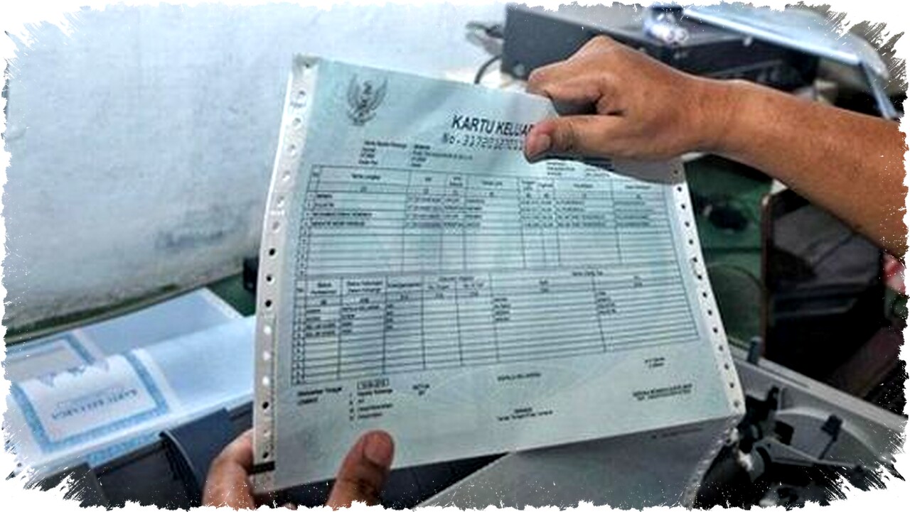 Aturan Baru Scan QR KK & Akte Mulai 2026, Perlukah Dokumen Lama Diperbarui? Jawaban Resmi Dukcapil