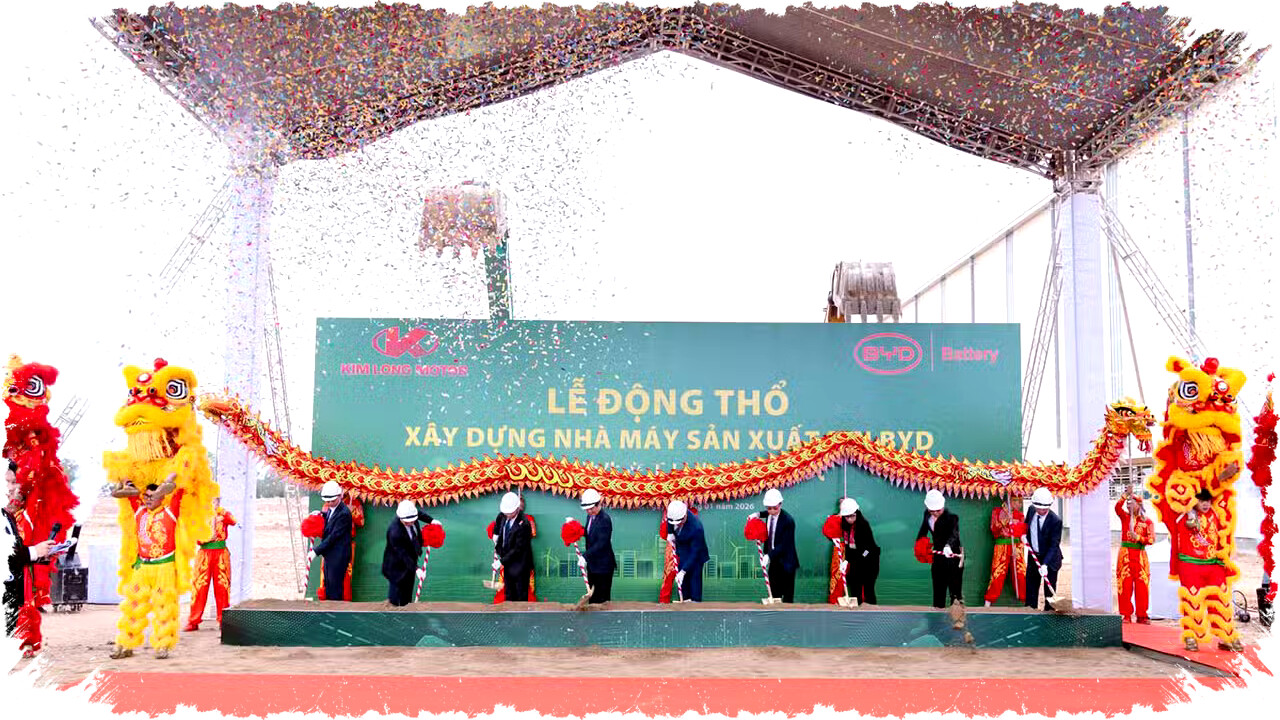 BYD dan Kim Long Motor Mulai Bangun Pabrik Baterai EV di Vietnam dengan Kapasitas 6 GWh Tahunan BYD dan Kim Long Motor Mulai Bangun Pabrik Baterai EV di Vietnam dengan Kapasitas 6 GWh Tahunan