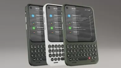 Clicks Communicator Rilis: Ponsel Unik Mirip BlackBerry dengan Keyboard Fisik