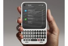 Clicks Communicator: Smartphone Android Bergaya BlackBerry dengan Keyboard Fisik untuk Produktivitas