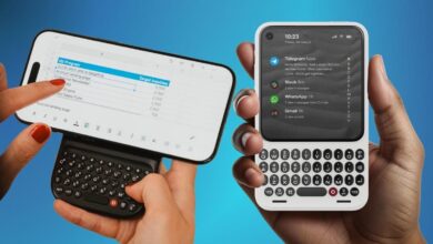 Clicks Communicator: Smartphone Android Mirip BlackBerry dengan Keyboard Fisik QWERTY