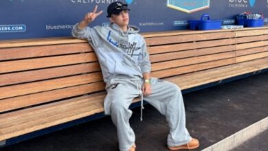 Cool dan Comfy! 5 Ide Styling Hoodie ala S.Coups SEVENTEEN yang Wajib Kamu Coba