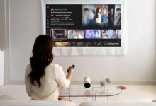 Debut Proyektor Samsung The Freestyle+ dengan AI & Tingkat Kecerahan Lebih Tinggi