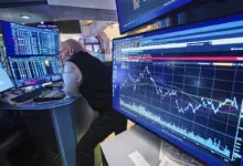 Dow, S&P 500, Nasdaq Turun Dipimpin Saham Teknologi, Bank Merosot Setelah Laporan Keuangan