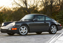 Foto Eksklusif Porsche 911 Carrera 2 Coupe Classic dengan Desain Ikonik dan Performa Mengesankan