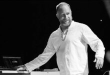 Iseng Investasi Saham Apple Dulu, Kini Keyboardis Faith No More Raup Untung Rp118 Miliar