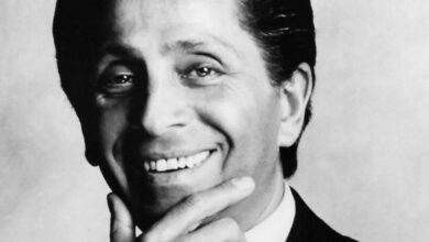 Legenda Mode Italia Valentino Garavani Tutup Usia, Warisan Desain Ikonik Tetap Hidup
