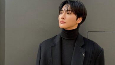 Less Is More! 4 Inspirasi Outfit Minimalis Chic ala Seonghwa ATEEZ yang Wajib Kamu Coba