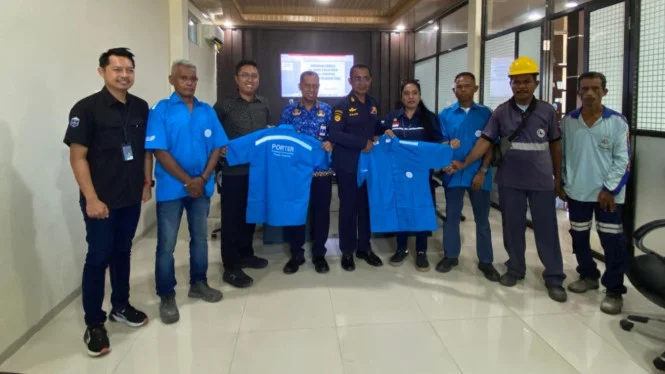 Makna di Balik Seragam: Lebih dari Sekadar Pakaian Biasa di Kehidupan Sehari-hari