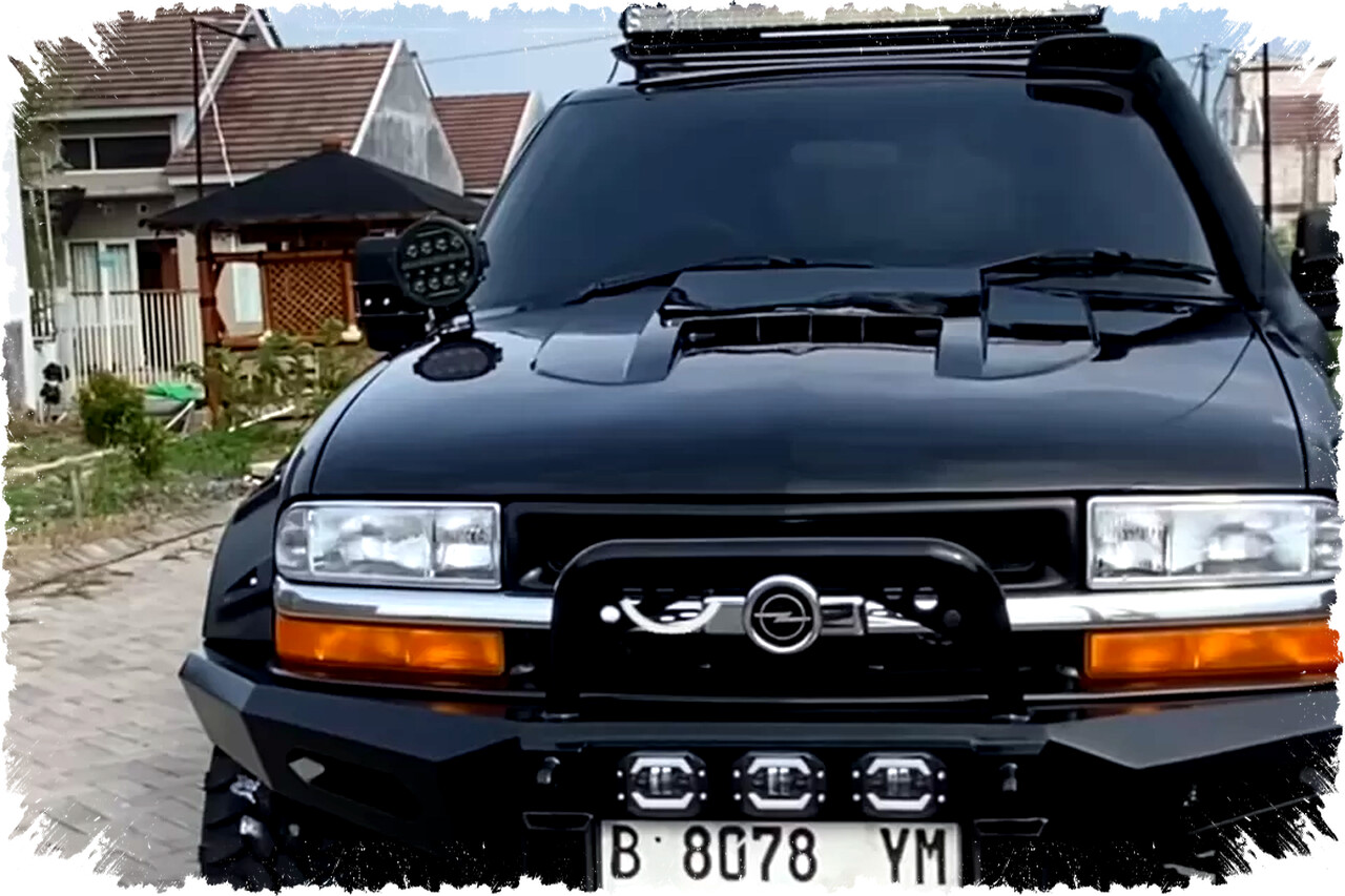 Opel Blazer Big Monster Diesel: Modifikasi Ekstrem, Mesin Panther 2.5 Turbo Siap Taklukan Medan Berat Opel Blazer Big Monster Diesel: Modifikasi Ekstrem, Mesin Panther 2.5 Turbo Siap Taklukan Medan Berat
