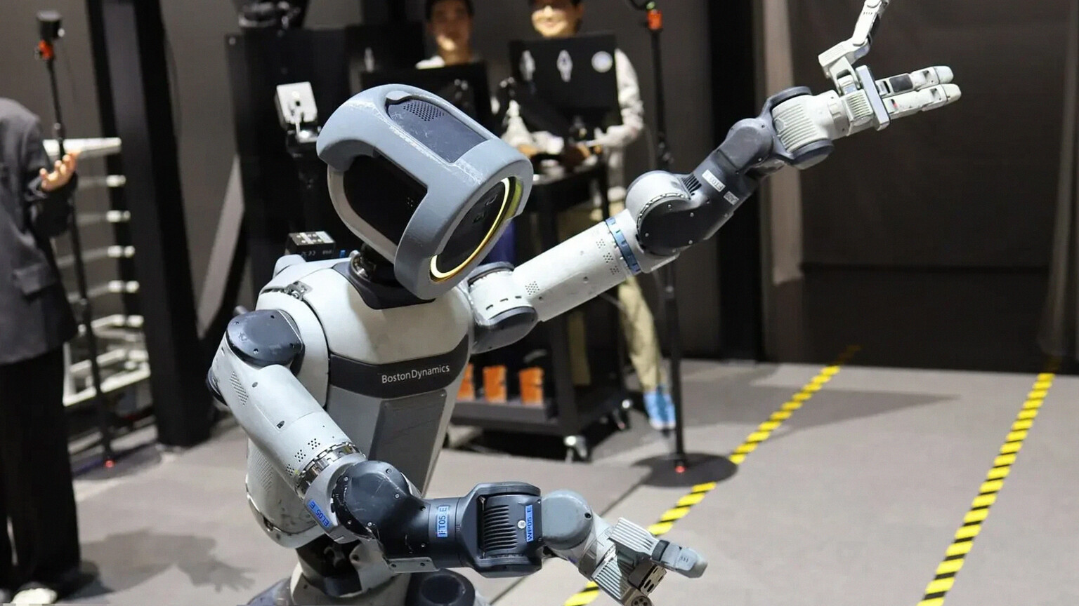 Robot Humanoid Siap Gantikan Tenaga Kerja di Sektor Manufaktur, Pertanian, hingga Logistik Robot Humanoid Siap Gantikan Tenaga Kerja di Sektor Manufaktur, Pertanian, hingga Logistik