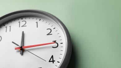 Sudah Tahu? 4 Alasan Kenapa Jam Jarang Ada di Kamar Hotel yang Perlu Kamu Ketahui!