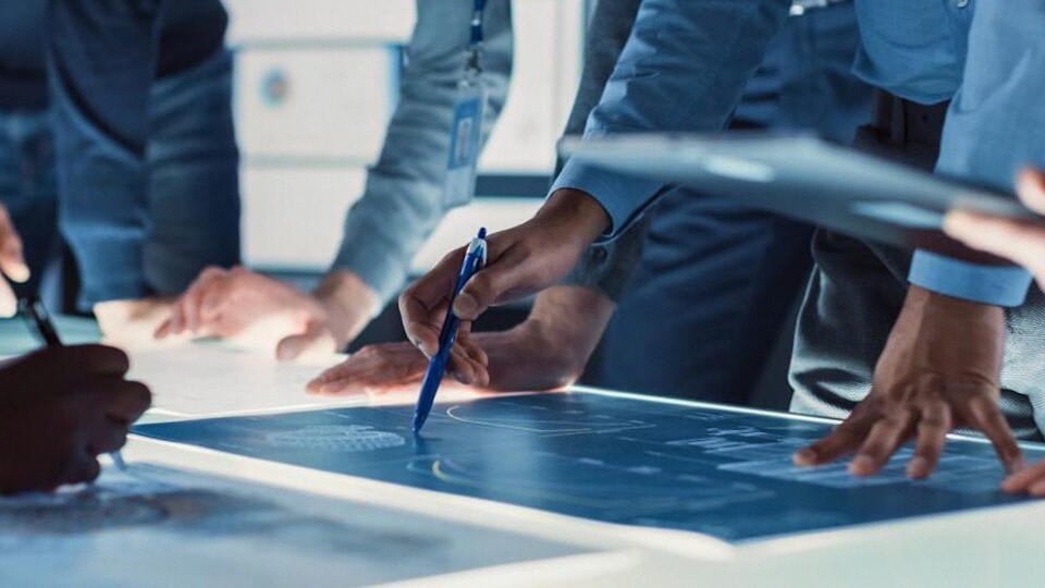 Trik Laser pada Magnet Tipis Nanometer Buka Jalan untuk Penyimpanan & Komputasi Lebih Cepat