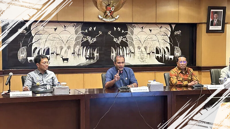 Wamenkum Klarifikasi Pasal Demo di KUHP: Cukup Beri Pemberitahuan, Tidak Perlu Izin Polisi