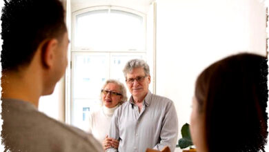 15 Kado Valentine 2026 untuk Calon Mertua yang Bikin Mereka Terpana dan Restu Tanpa Syarat! Pilihan Nyata yang Bukan Sekadar Formalitas Biasa.