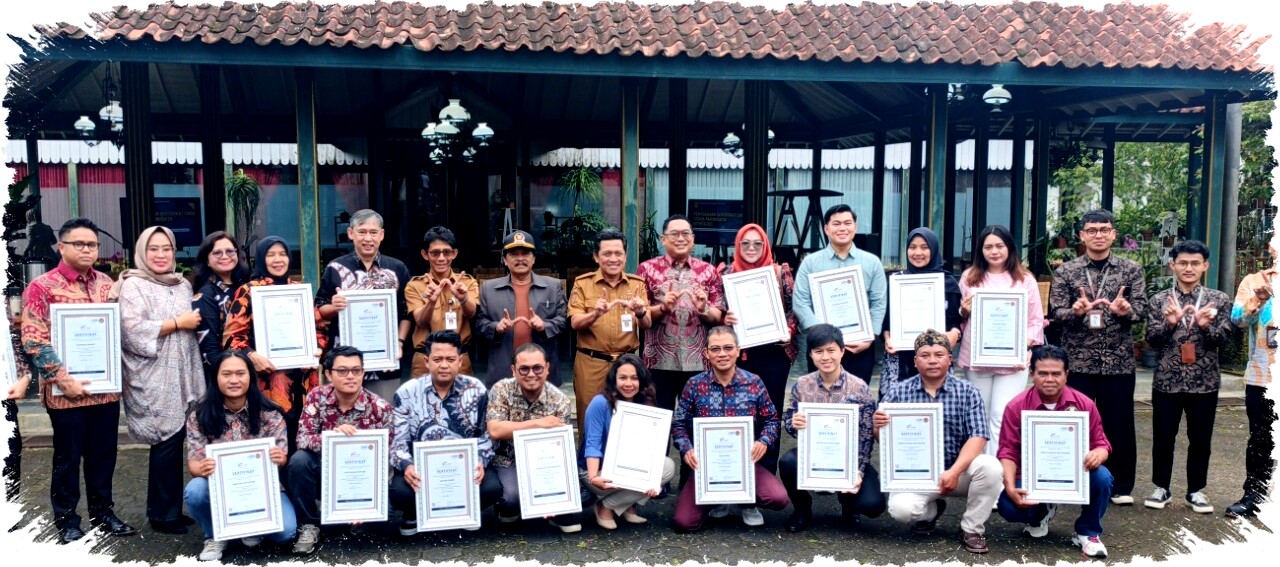 19 Usaha Pariwisata di Wonosobo Raih Sertifikat CHSE, Dorong Pariwisata Jawa Tengah Aman & Berkelanjutan 19 Usaha Pariwisata di Wonosobo Raih Sertifikat CHSE, Dorong Pariwisata Jawa Tengah Aman & Berkelanjutan