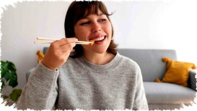 3 Makanan Ampuh Bakar Lemak Perut Secara Alami: Gandum Utuh, Greek Yogurt, dan Alpukat