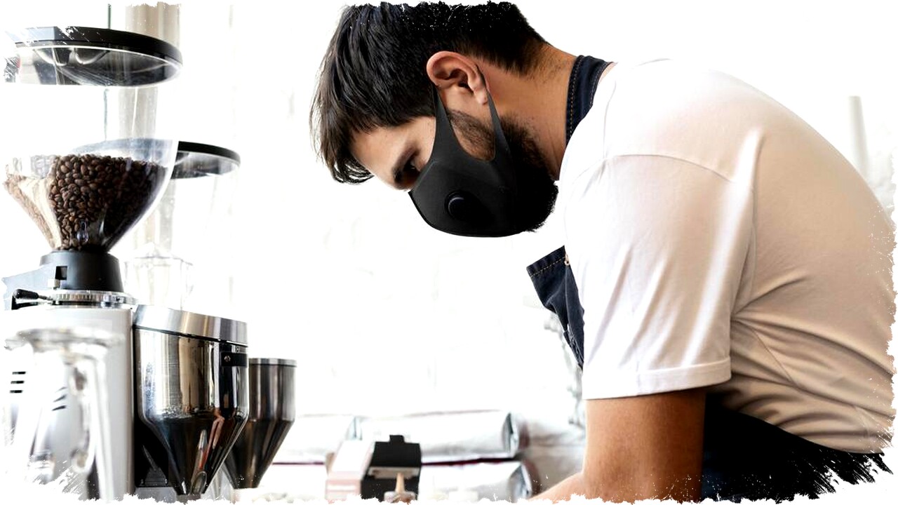 5 Cara Jadi Barista dari Nol: Mulai Manual Brew, Latih Konsistensi, Kuasai Teknik Kopi, Asah Komunikasi & Jaga Sikap Profesional!