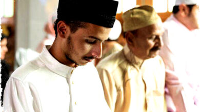 7 Parfum Pria Fresh dan Tahan Lama untuk Tarawih yang Membuatmu Tetap Wangi Tanpa Mengganggu Ibadah