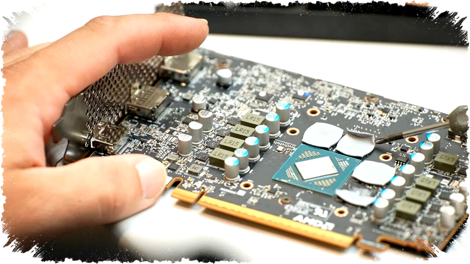 AMD pecahkan rekor dunia kecepatan clock GPU dengan Radeon RX 9060 XT capai 4.769 GHz luar biasa