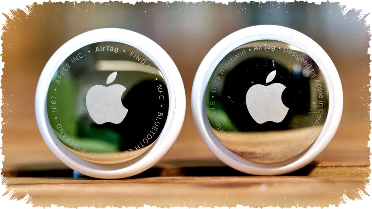 Apple AirTag 2 vs AirTag 1: Peningkatan Jangkauan, Speaker 50% Lebih Keras, & Fitur Cerdas Baru Apple AirTag 2 vs AirTag 1: Peningkatan Jangkauan, Speaker 50% Lebih Keras, & Fitur Cerdas Baru