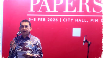 Art Jakarta Papers Resmi Dibuka, Fadli Zon Bahas Tren Seni Berbasis Kertas yang Unik