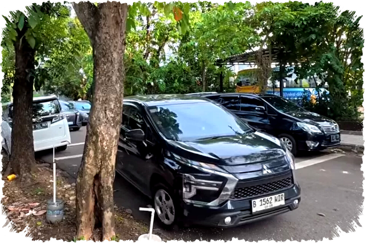 BYD Denza D9, MPV Listrik Mewah Super Nyaman Layak Disebut Alphard Killer, Biaya Jalan 400 Ribuan