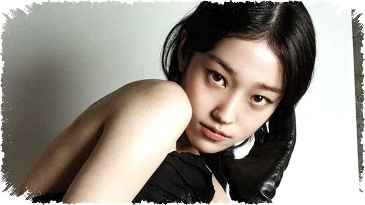 Balenciaga Pilih Roh Yoon Seo Aktris Korea Sebagai Brand Ambassador Kampanye Heart and Body yang Memukau Balenciaga Pilih Roh Yoon Seo Aktris Korea Sebagai Brand Ambassador Kampanye Heart and Body yang Memukau