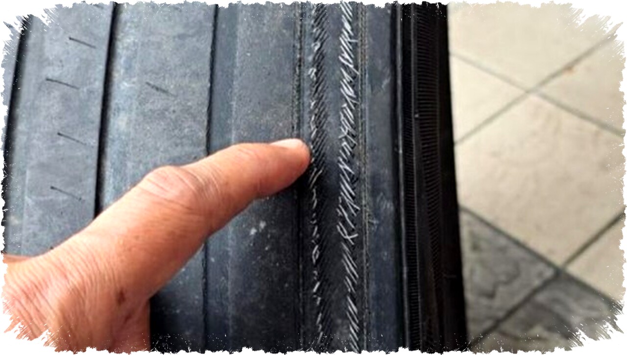 Ban Mobil Depan Cepat Botak Sebelah? Tips Spooring, Tekanan Angin & Rotasi Ban untuk Mobil FWD Awet