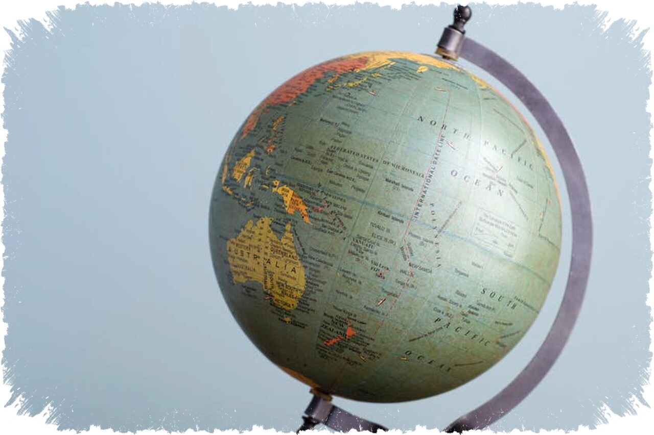 Dari "Axis of Evil" ke "Axis of Upheaval": Metafora 'Axis' dalam Membentuk Geopolitik Modern Global Dari "Axis of Evil" ke "Axis of Upheaval": Metafora 'Axis' dalam Membentuk Geopolitik Modern Global