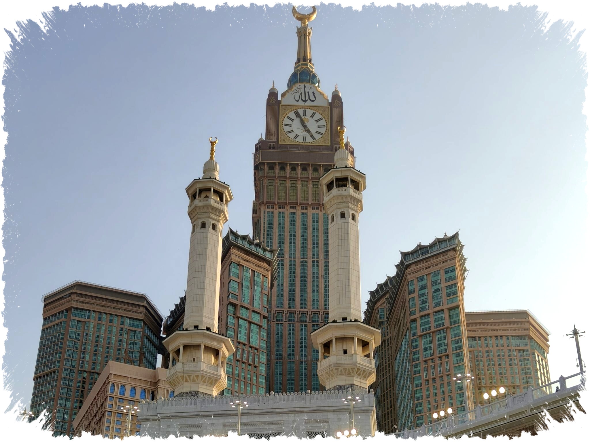 Dari Madinah ke Mekah: Uji Kecepatan Internet Operator Indonesia di Tanah Suci Umroh & Haji Dari Madinah ke Mekah: Uji Kecepatan Internet Operator Indonesia di Tanah Suci Umroh & Haji