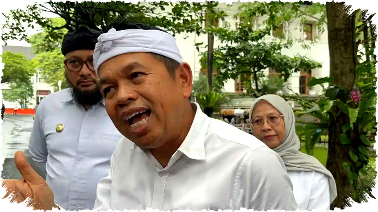 Dedi Mulyadi Terbang ke Maumere Bantu 13 Warga Jabar Korban TPPO dan Bahas Strategi Pemulangan di Kantor TRUK-F Dedi Mulyadi Terbang ke Maumere Bantu 13 Warga Jabar Korban TPPO dan Bahas Strategi Pemulangan di Kantor TRUK-F