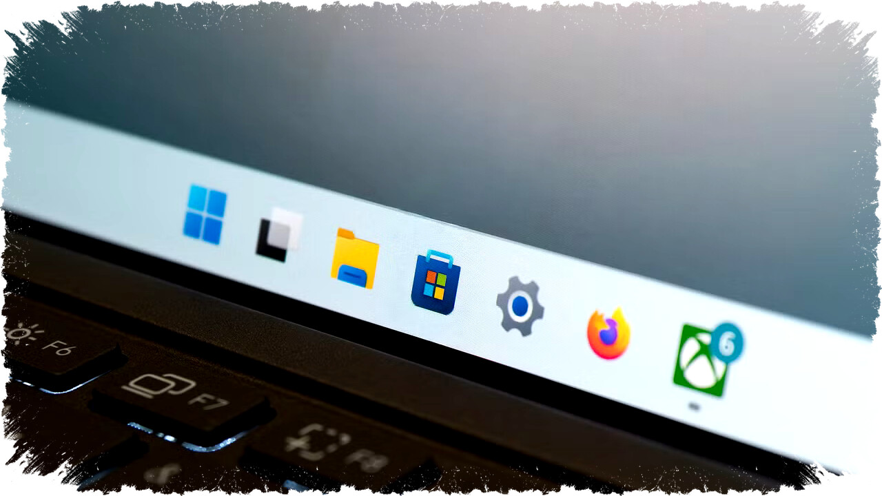 Eks Microsoft Pimpinan Ungkap Perjuangan Keras Menyelamatkan Taskbar Vertikal Windows 11 yang Nyaris Hilang dari Menu Kustomisasi!