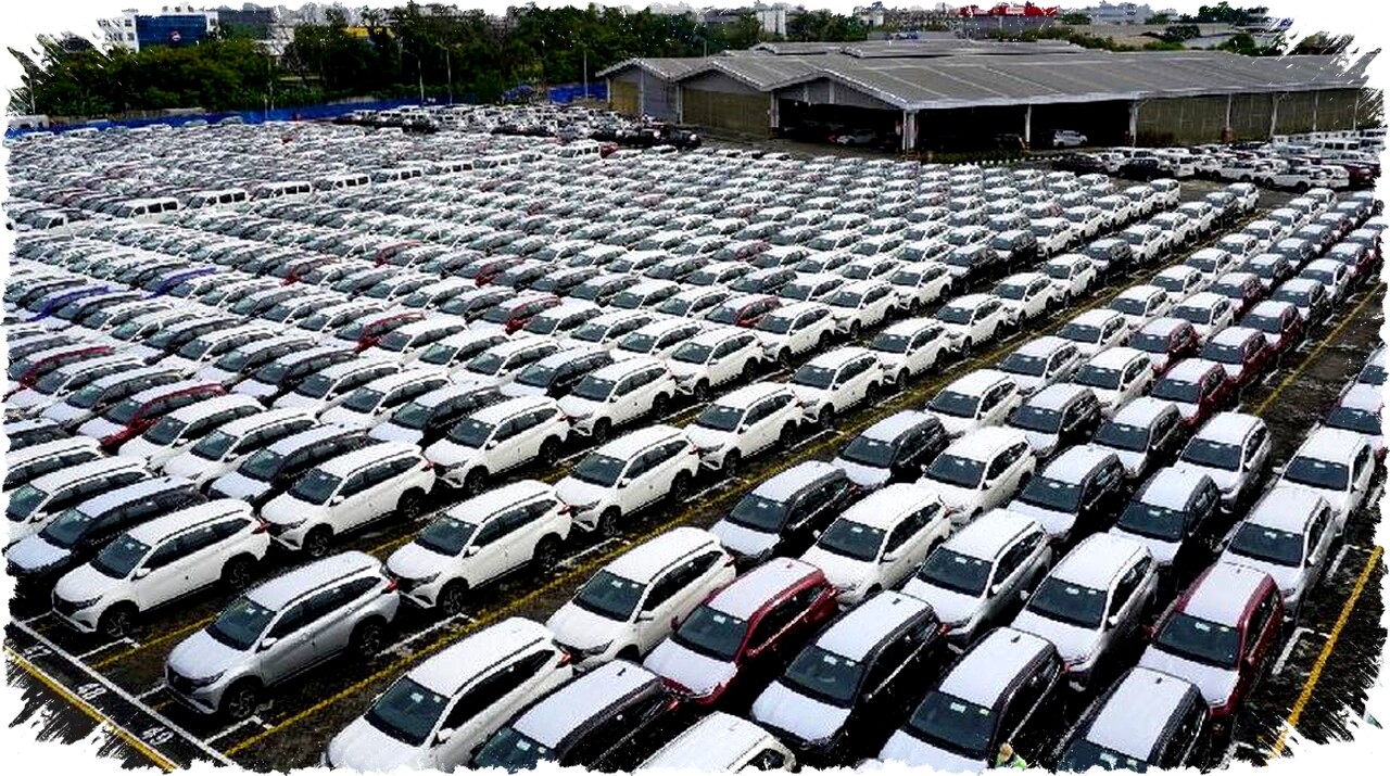 Ekspor Mobil Daihatsu Melonjak 13% di 2026, Meski Penjualan Domestik Turun Tajam, Ini Rahasia di Baliknya! Ekspor Mobil Daihatsu Melonjak 13% di 2026, Meski Penjualan Domestik Turun Tajam, Ini Rahasia di Baliknya!