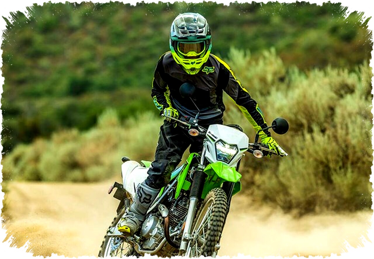 Honda CRF250L vs Kawasaki KLX230: Pilih Motor Trail Paling Unggul untuk Jelajah Medan Beragam Honda CRF250L vs Kawasaki KLX230: Pilih Motor Trail Paling Unggul untuk Jelajah Medan Beragam