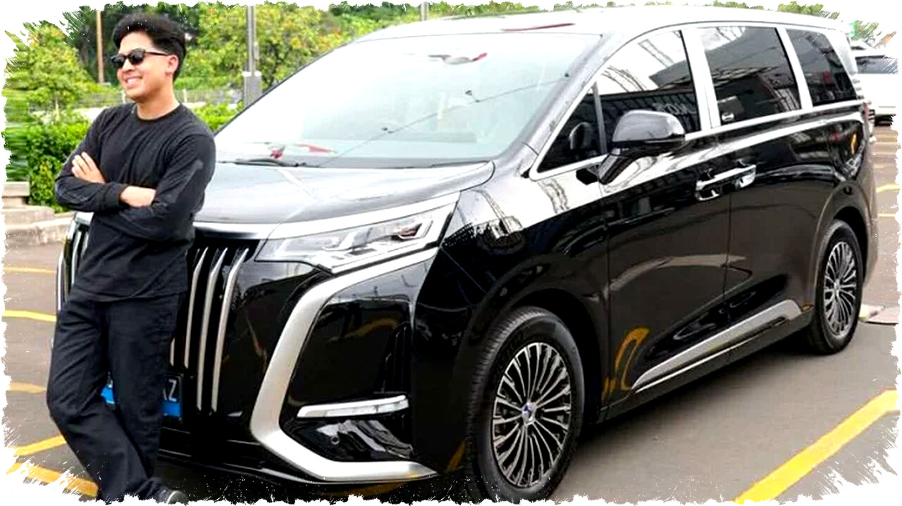 Jerome Polin Ungkap Koleksi Mewahnya: Dari Denza D9 yang Bikin Malas Nyetir hingga Kisah Ban Bocor Hyundai Ioniq 5 yang Mengejutkan!