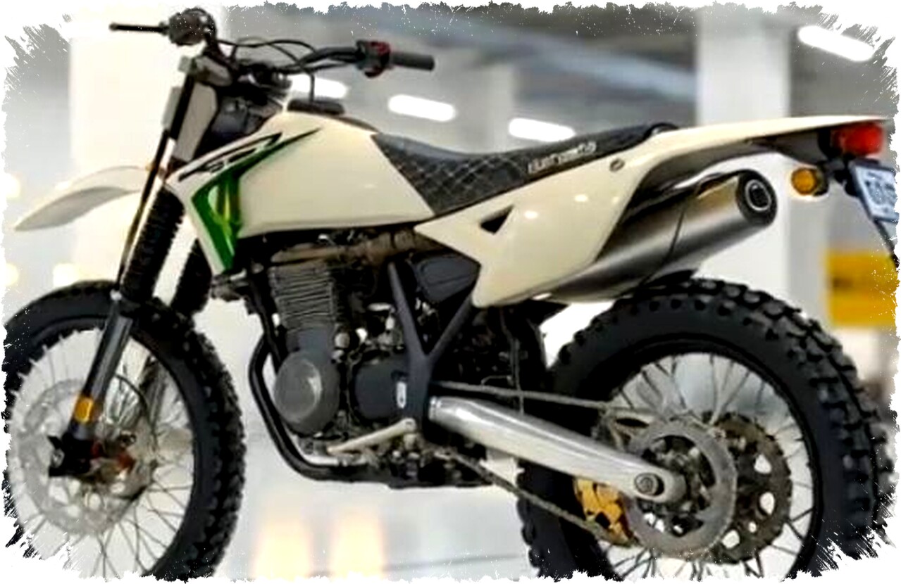 Kawasaki KLX 150 2026 Hadir Lebih Garang dengan Fitur Canggih: Apakah Raja Trail Entry-Level Masih Tak Terkalahkan?