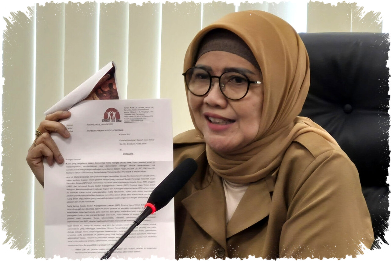 Kepala BKD Jatim Indah Wahyuni Tegaskan Peran Saksi Ahli dalam Kasus Jual Beli Jabatan Ponorogo Tanpa Keterlibatan Langsung Kepala BKD Jatim Indah Wahyuni Tegaskan Peran Saksi Ahli dalam Kasus Jual Beli Jabatan Ponorogo Tanpa Keterlibatan Langsung